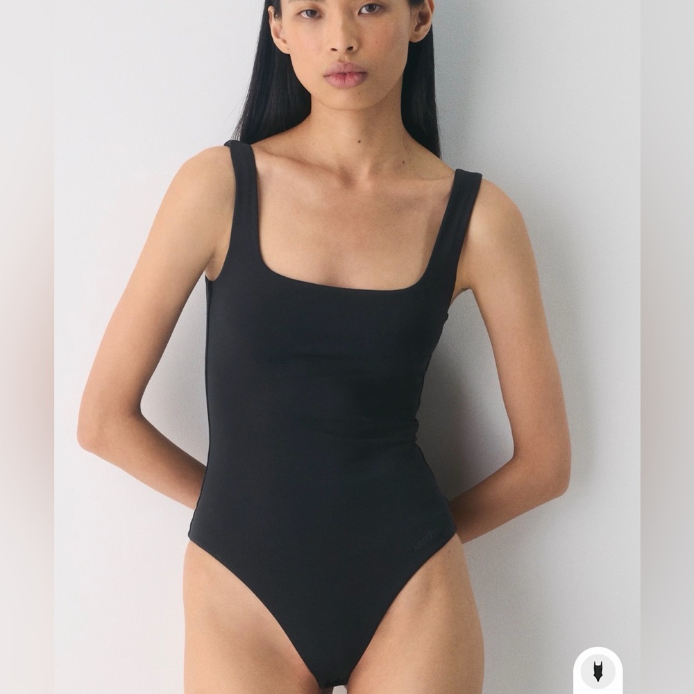 Babaton Black Square Neck Bodysuit